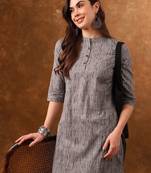 Grey abstract printed mandarin collar cotton kurta