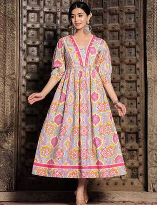 Women ethnic motifs printed floral anarkali kurta 1