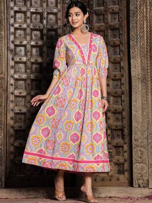 Women ethnic motifs printed floral anarkali kurta 3