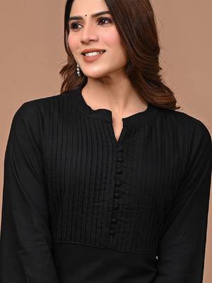 Yoke design straight kurta 3