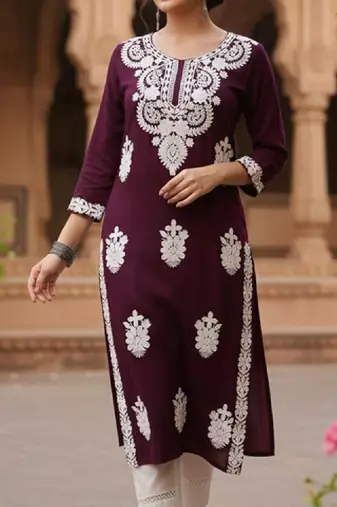 Floral embroidered thread work straight kurta