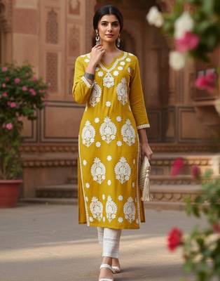 Floral embroidered straight kurta 1