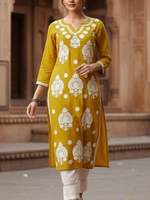 Floral embroidered straight kurta 3
