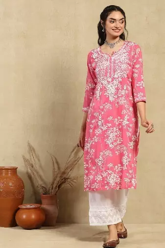 Women pink mulmul chikankari embroidered kurta