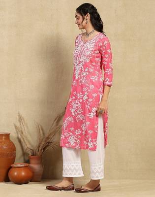 Women pink mulmul chikankari embroidered kurta 3