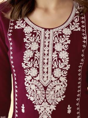 Maroon ethnic motifs embroidered round neck thread work straight kurta 2