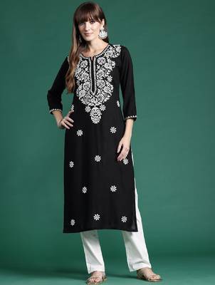 Floral embroidered thread work kurta 3