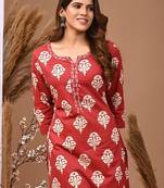 Women ethnic motifs printed thread work kurta