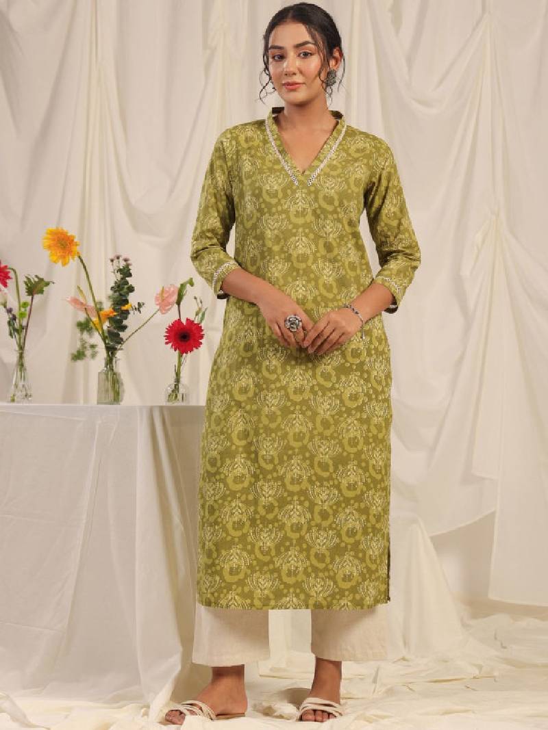 Women floral printed thread work kurta