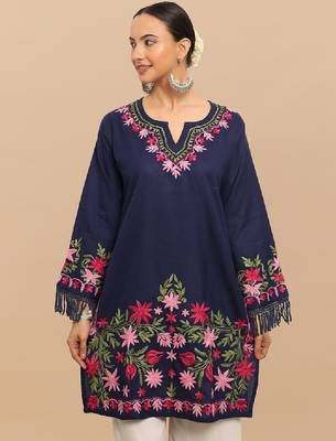 Falak kashmiri embroidered flared sleeves thread work cotton straight kurta 2