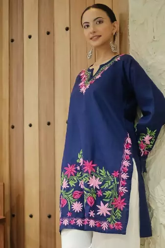 Falak kashmiri embroidered flared sleeves thread work cotton straight kurta