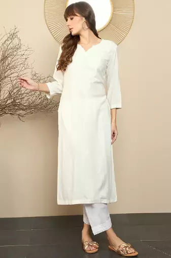 Ethnic motifs embroidered straight kurtas