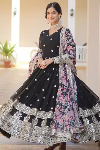 Floral embroidered sequinned georgette anarkali kurta with duppatta