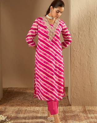 Leheriya embroidered straight kurta 2