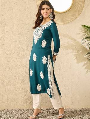 Floral embroidered straight republic day republic day kurta 3