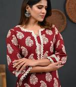 Floral printed notch-neck straight kurta