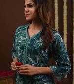 Floral printed v-neck straight kurta