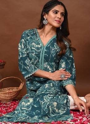 Floral printed v-neck straight kurta 3