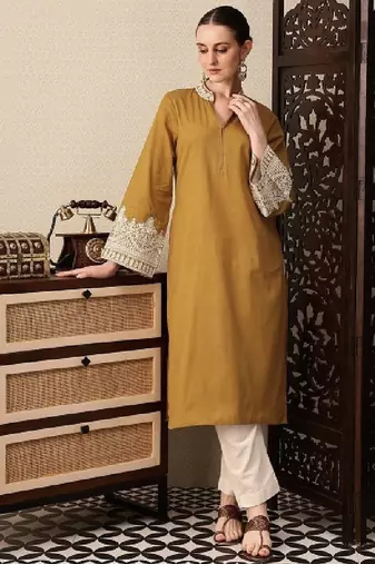 Pure cotton mandarin collar thread work straight jashn kurta
