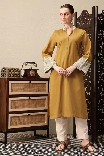 Pure cotton mandarin collar thread work straight jashn kurta