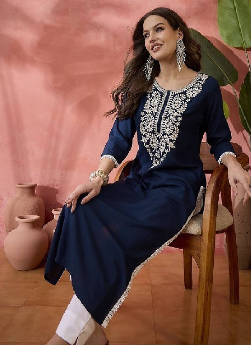 Embroidered straight chickenkari kurta