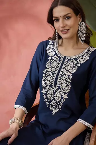 Embroidered straight chickenkari kurta