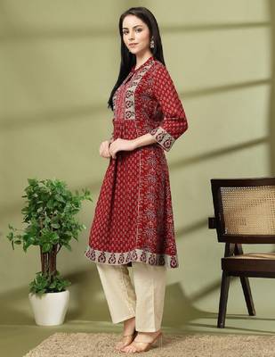 Floral printed mandarin collar stones detail a-line kurta 3