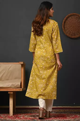 Floral printed v-neck pure cotton straight kurtas