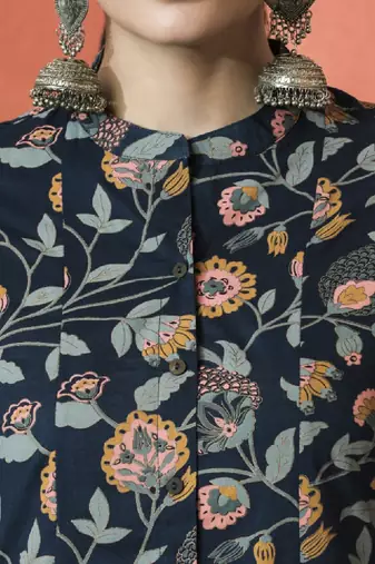 Floral printed mandarin collar panelled pure cotton a-line kurta