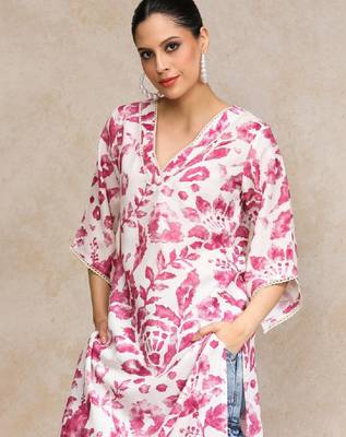 Floral printed bell sleeves v-neck straight cotton kurta 2