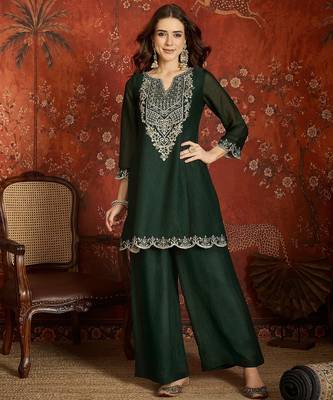 Green color beautiful ceremonial heavy embroidered ceremonial salwar kameez 5