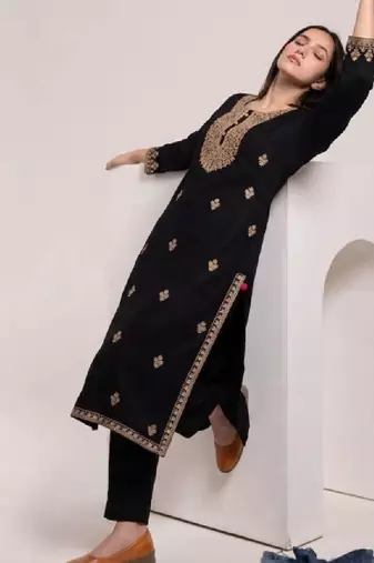 Women printed thread work floral kurta