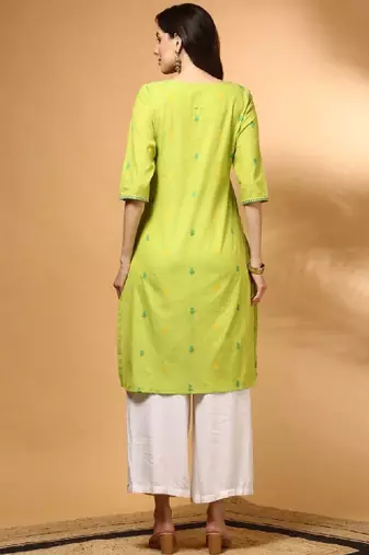 Embroidered thread work dobby kurta