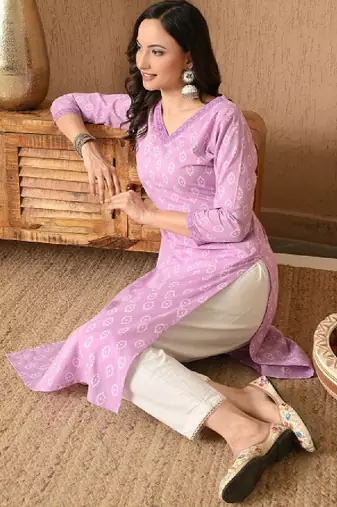 Floral printed v-neck straight kurta