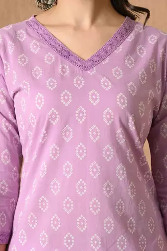Floral printed v-neck straight kurta
