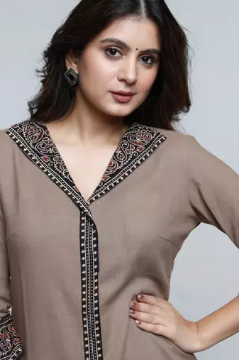 Women solid daily cotton a-line kurta