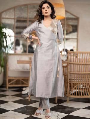 Women grey ethnic motifs printed daily a-line cotton kurta 1