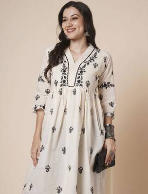 Women cotton flared lucknowi chikankari ethinic wear kurta 1