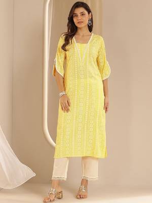 Women floral printed daily straight kurta 2