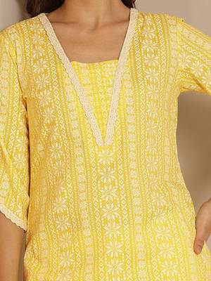 Women floral printed daily straight kurta 3