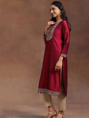 Women floral embroidered thread work raw silk kurta 3