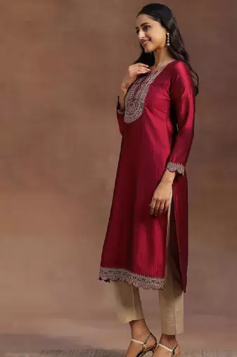 Women floral embroidered thread work raw silk kurta