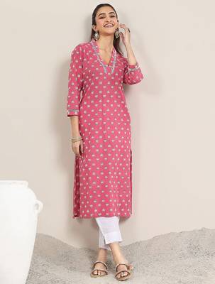Women floral daily cotton straight kurta 1