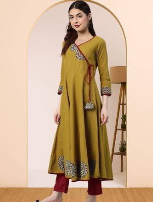 Women mustard yellow floral printed angrakha anarkali kurta with tassel tie-up 3