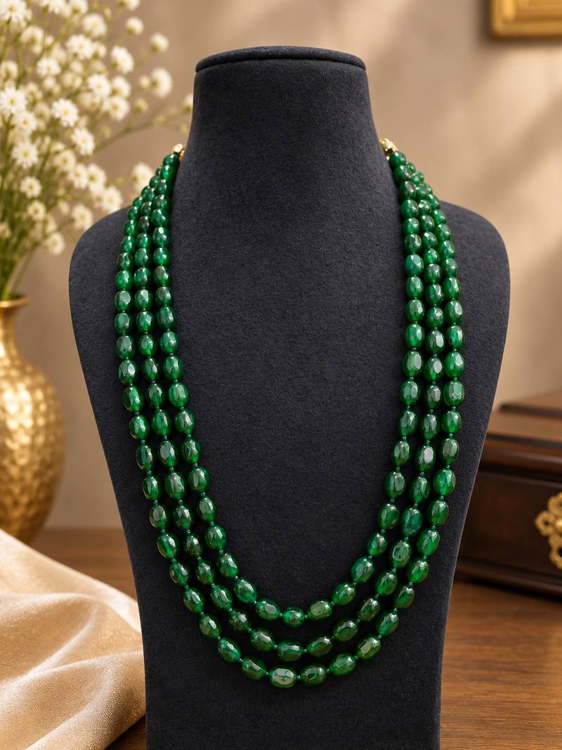 Elegant 3-layer green beaded necklace set with faceted beads