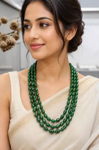 Elegant 3-layer green beaded necklace set with faceted beads