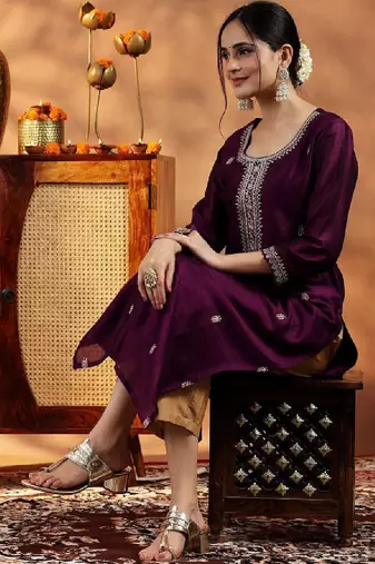 Women burgundy embroidered silk straight kurta