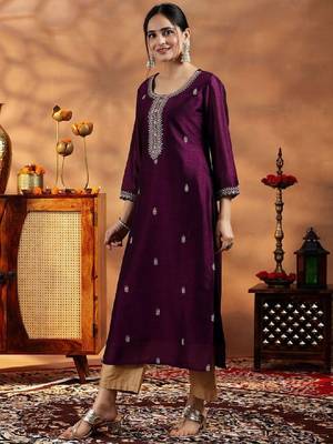 Women burgundy embroidered silk straight kurta 3