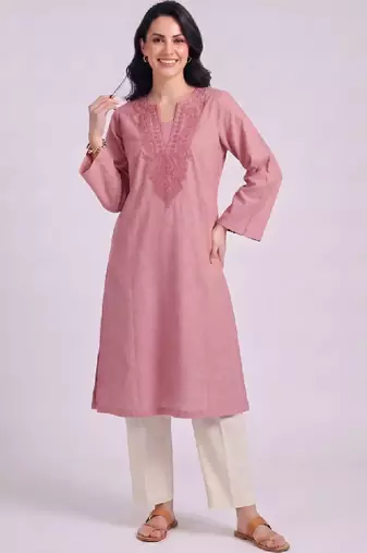 Women ethnic motifs embroidered daily cotton straight kurta