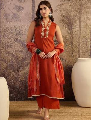 Embroidered a-line kurta with dupatta 2